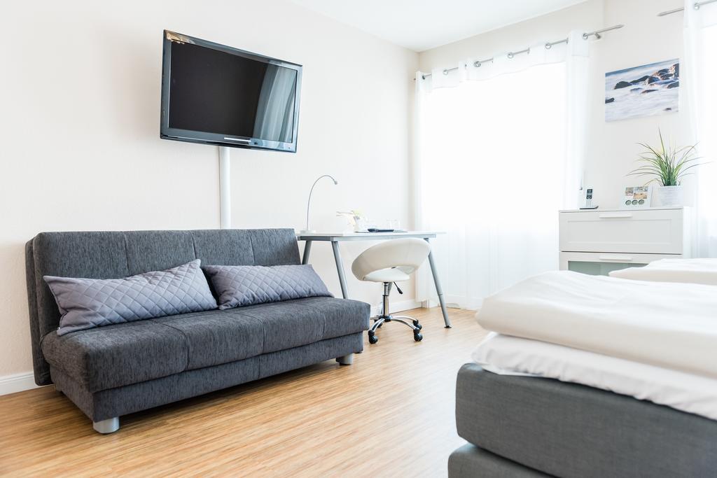 Schaefers Hotel, Self-Check-In, Cafe Und Baecker Am Hotel فيشتا المظهر الخارجي الصورة